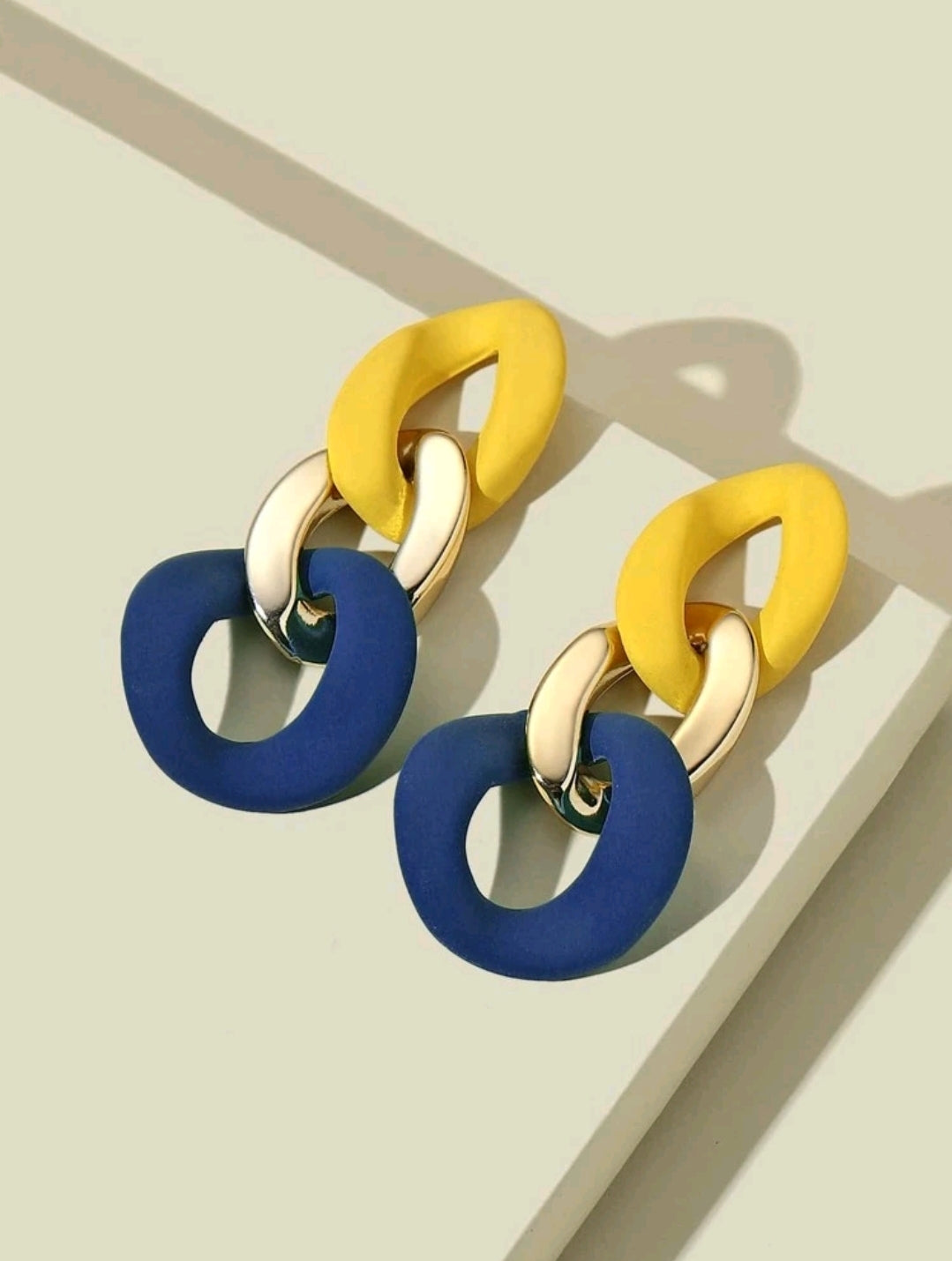 Chain block earrings